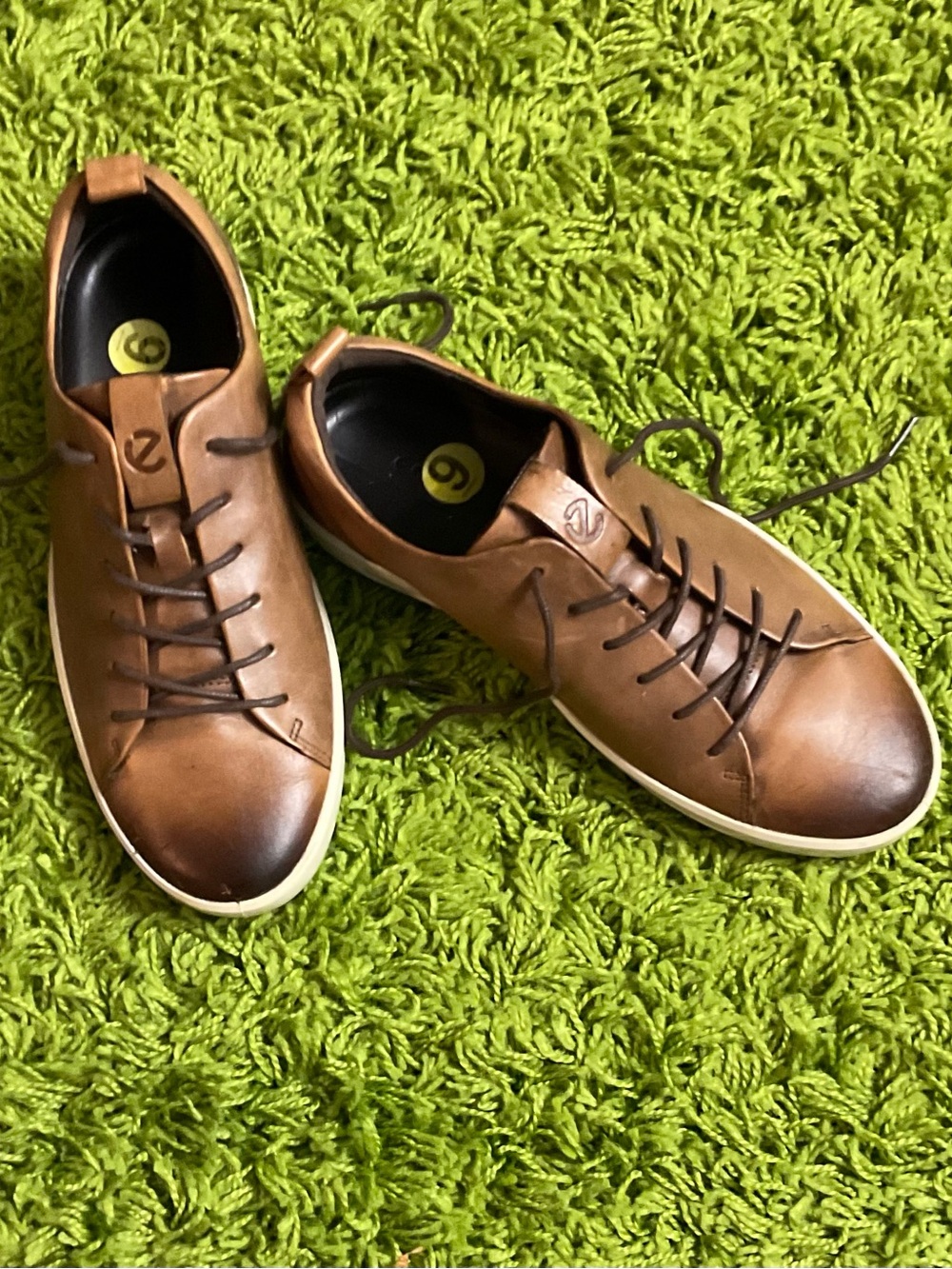 Ecco Men's Tan Leather Lace-Up Casual Sneakers